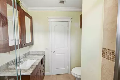 2724 Acapulco Dr, Miramar, FL 33023 - Photo 23