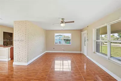2724 Acapulco Dr, Miramar, FL 33023 - Photo 7