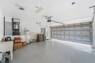 1004 Golden Cane Dr, Weston, FL 33327 - Photo 25