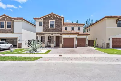 9830 NW 86 Ter, Doral, FL 33178 - Photo 5