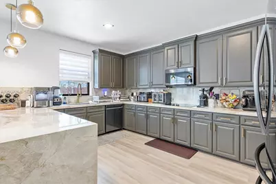 9830 NW 86 Ter, Doral, FL 33178 - Photo 11