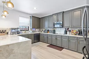 9830 NW 86th Terrace, Doral, FL 33178 - Photo 11