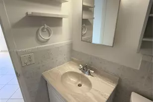 3660 NE 166th St, North Miami Beach, FL 33160 - Photo 17