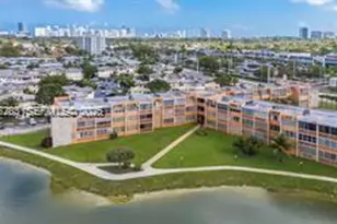 1591 NE Miami Gardens Dr, Miami, FL 33179 - Photo 9