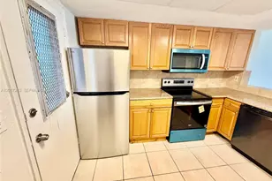 1591 NE Miami Gardens Dr, Miami, FL 33179 - Photo 13