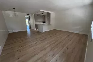 13155 SW 7th Ct, Pembroke Pines, FL 33027 - Photo 19