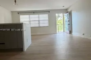 13155 SW 7th Ct, Pembroke Pines, FL 33027 - Photo 21