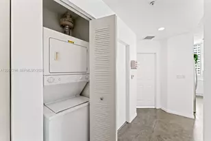 133 NE 2nd Ave, Miami, FL 33132 - Photo 15