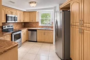 6713 SW 112th Ct, Miami, FL 33173 - Photo 3