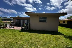 15 NW 88th St, El Portal, FL 33150 - Photo 9
