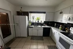 15 NW 88th St, El Portal, FL 33150 - Photo 23