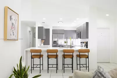 2737 SW 177th Ave, Miramar, FL 33029 - Photo 3