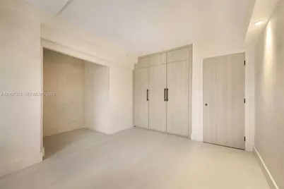 2301 Collins Ave #526, Miami Beach, FL 33139 - Photo 17