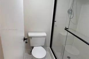 12501 SW 14th St, Pembroke Pines, FL 33027 - Photo 15