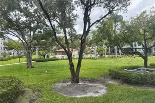 12501 SW 14th St, Pembroke Pines, FL 33027 - Photo 25