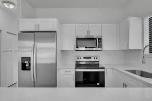 4817 E 9th Ln, Hialeah, FL 33013 - Photo 15