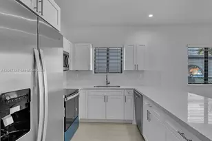 4817 E 9th Ln, Hialeah, FL 33013 - Photo 13