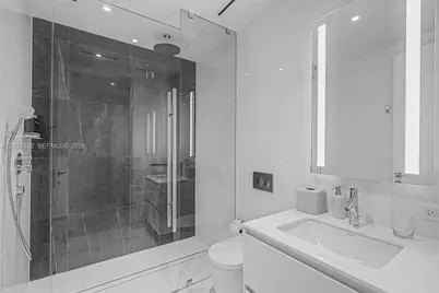 300 Biscayne Blvd Way #3203, Miami, FL 33131 - Photo 3