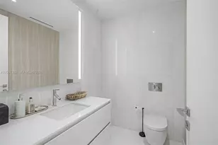 300 Biscayne Blvd Way, Miami, FL 33131 - Photo 23