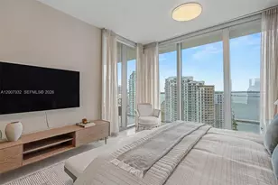 300 Biscayne Blvd Way, Miami, FL 33131 - Photo 9