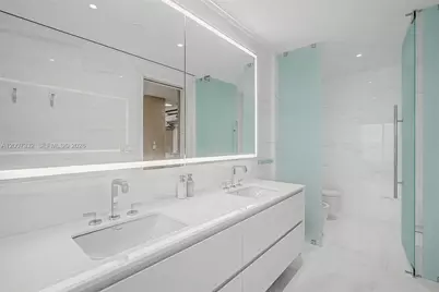 300 Biscayne Blvd Way #3203, Miami, FL 33131 - Photo 15