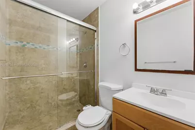 2000 NE 135th St #PH, North Miami, FL 33181 - Photo 25