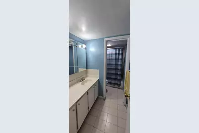1850 W 56 #2410, Hialeah, FL 33012 - Photo 5