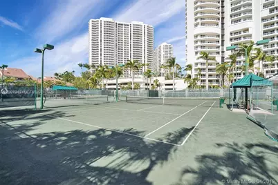 21205 Yacht Club Dr #605, Aventura, FL 33180 - Photo 51