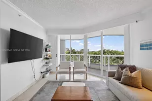 21205 Yacht Club Dr, Aventura, FL 33180 - Photo 5