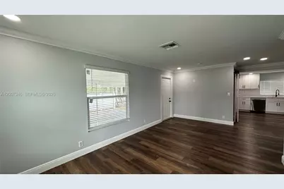119 SW 8th Ave, Boynton Beach, FL 33435 - Photo 9
