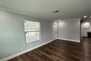 119 SW 8th Ave, Boynton Beach, FL 33435 - Photo 9