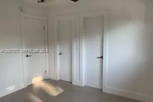 6310 SW 79th St, South Miami, FL 33143 - Photo 9