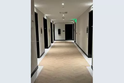 20 NE 11th St #3006B, Miami, FL 33132 - Photo 11