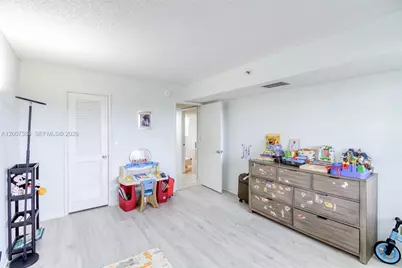 4015 W Palm Aire Dr #506, Pompano Beach, FL 33069 - Photo 29