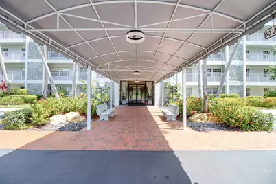 4015 W Palm Aire Dr #506, Pompano Beach, FL 33069 - Photo 3