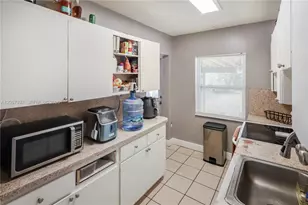 571 E 60th St, Hialeah, FL 33013 - Photo 13
