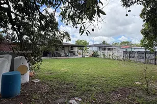 571 E 60th St, Hialeah, FL 33013 - Photo 19