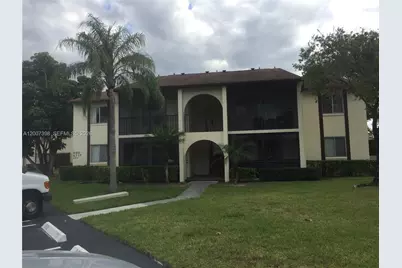 [Address not provided], West Palm Beach, FL 33417 - Photo 17