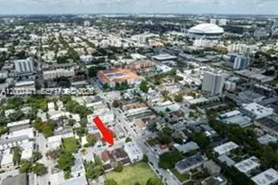 315 SW 10th Ave, Miami, FL 33130 - Photo 3