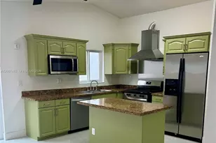 10058 SW 156th Ct, Miami, FL 33196 - Photo 3