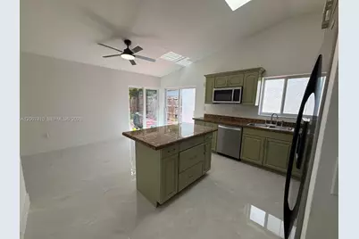 10058 SW 156th Ct, Miami, FL 33196 - Photo 9