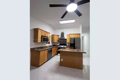 10058 SW 156th Ct, Miami, FL 33196 - Photo 3