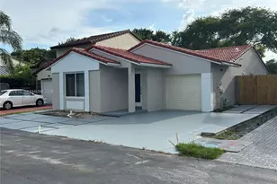 10058 SW 156th Ct, Miami, FL 33196 - Photo 5