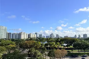 3701 N Country Club Dr, Aventura, FL 33180 - Photo 27