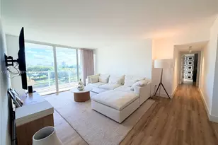 3701 N Country Club Dr, Aventura, FL 33180 - Photo 11