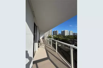 3701 N Country Club Dr #607, Aventura, FL 33180 - Photo 25
