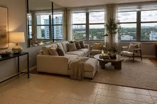2899 Collins Ave, Miami Beach, FL 33140 - Photo 3