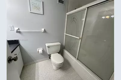 2899 Collins Ave #1040, Miami Beach, FL 33140 - Photo 11