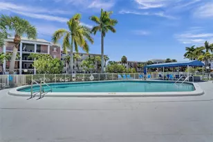 455 Paradise Isle Blvd, Hallandale Beach, FL 33009 - Photo 13