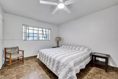 455 Paradise Isle Blvd #104, Hallandale Beach, FL 33009 - Photo 45